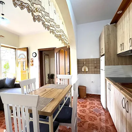 & Chill Дом отдыха *